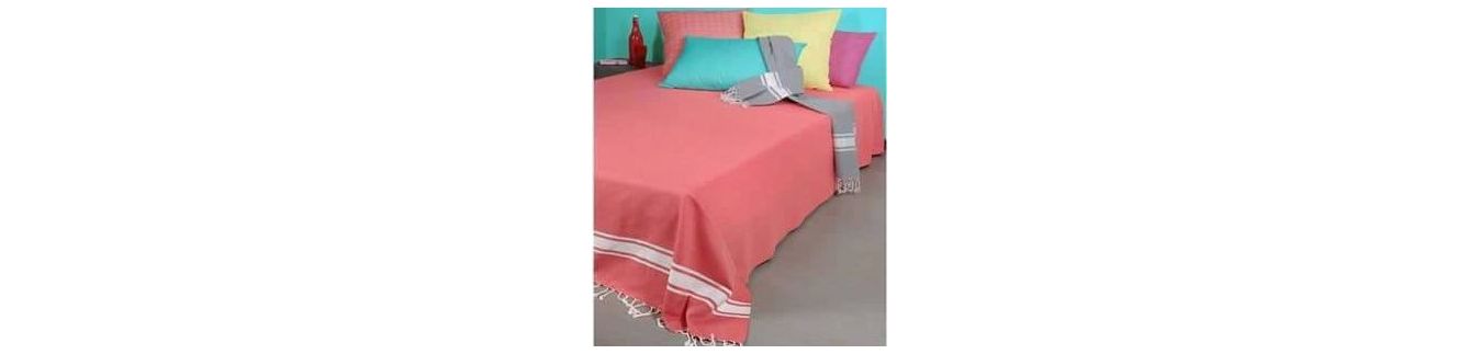 Wholesaler of armchair and sofa bed throws, plaids and bedspreads, large foutas